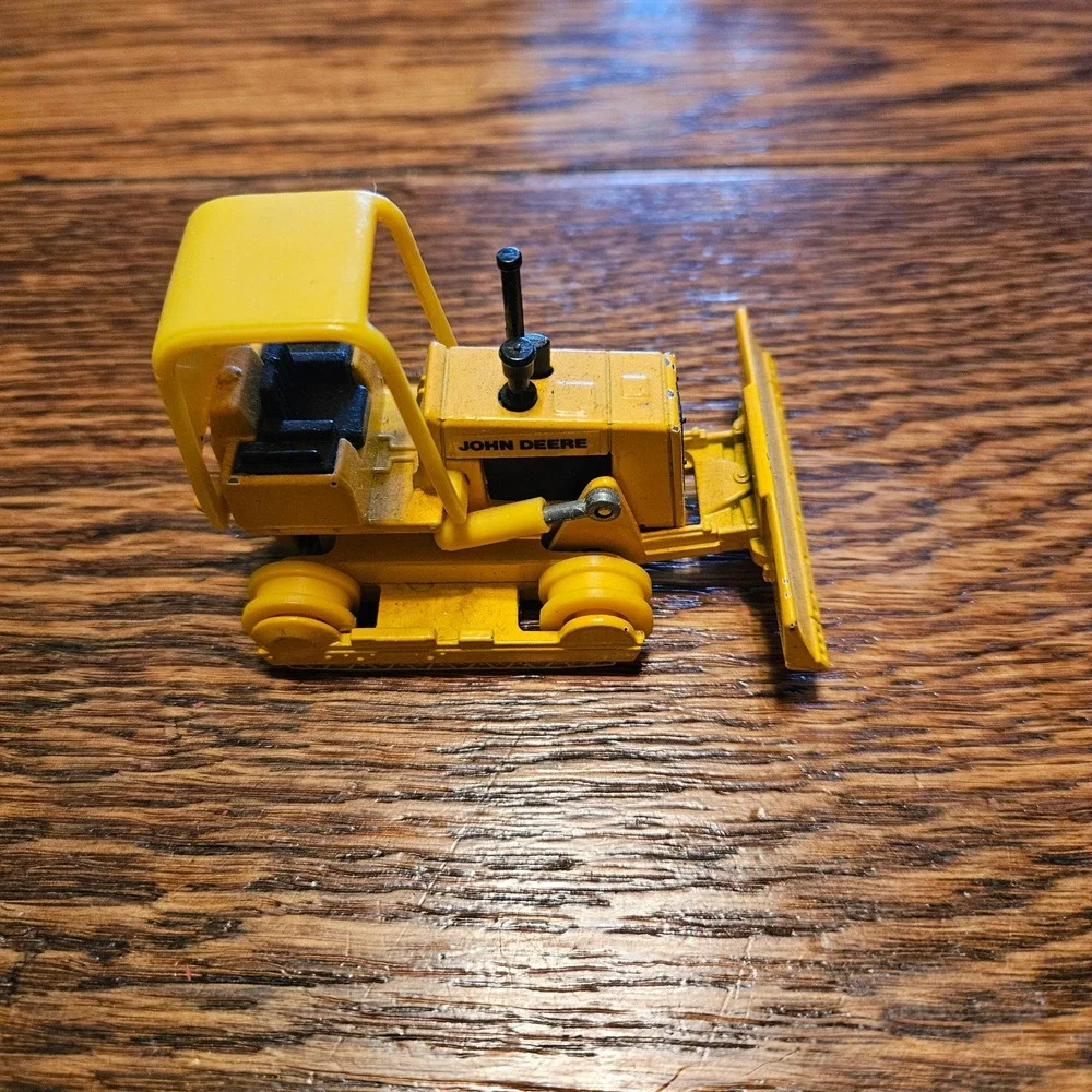 John Deere Bulldozer Ertl Diecast Yellow Construction Toy Crawler 3.5‎ Inch